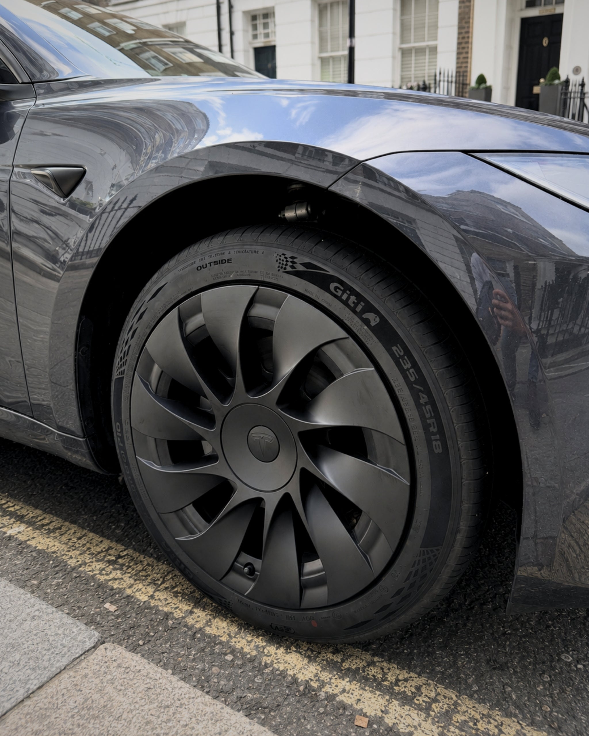 AEROSTREAM™ Prismata Wheel Covers